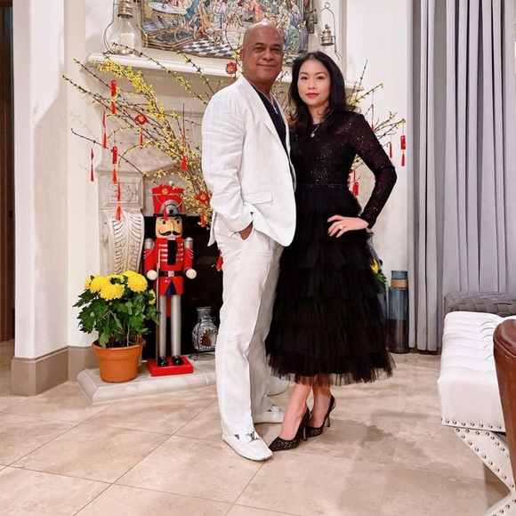 Mac Duggal Black Sequined Long Sleeve Tiered Ruffle Midi Dress - Picture 6 of 7